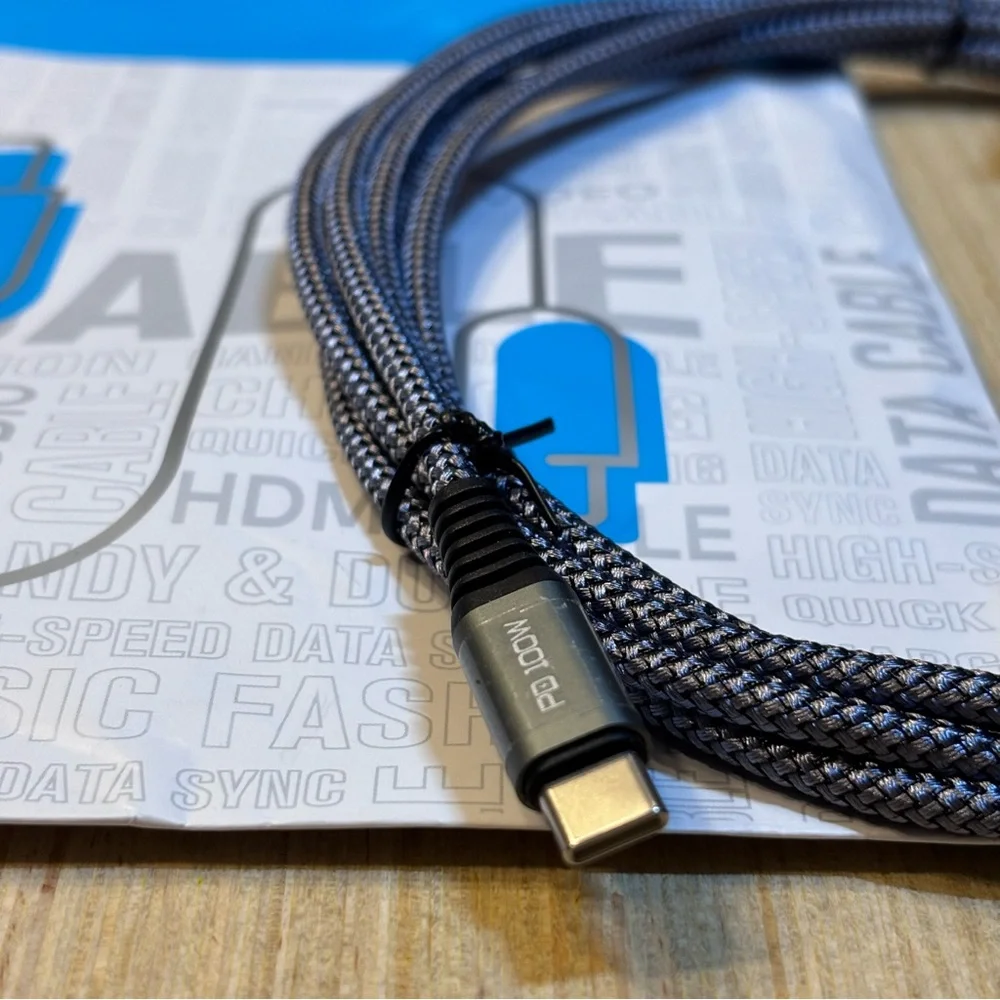 Ainope C to C Braided Elbow Cable